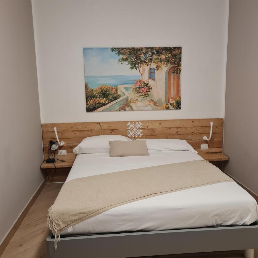 Euforia Napoli - Tre Sedi - Three Locations Bed & Breakfast Room photo